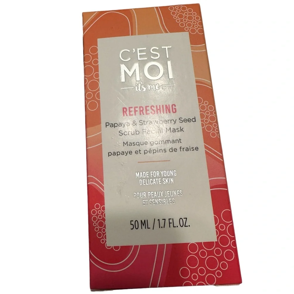 C'est Moi Refreshing Papaya & Strawberry Seed Scrub Facial Mask NIB